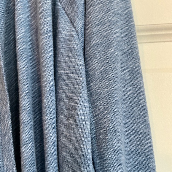 Elegant Blue Draped Cardigan - Picture 2 of 3